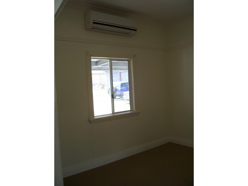 90 Southwick Street, Wynnum QLD 4178