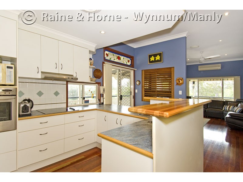 1 Caelum Close, Wynnum QLD 4178