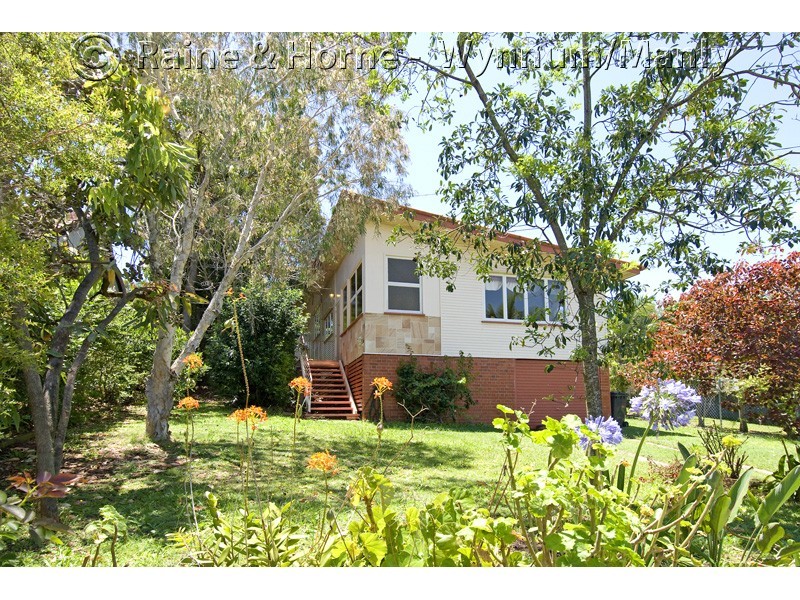 12 Wyeth Street, Wynnum QLD 4178
