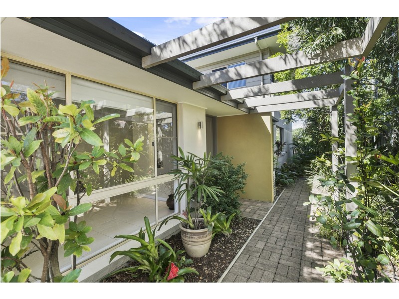 310 BLOOMFIELD STREET, Cleveland QLD 4163