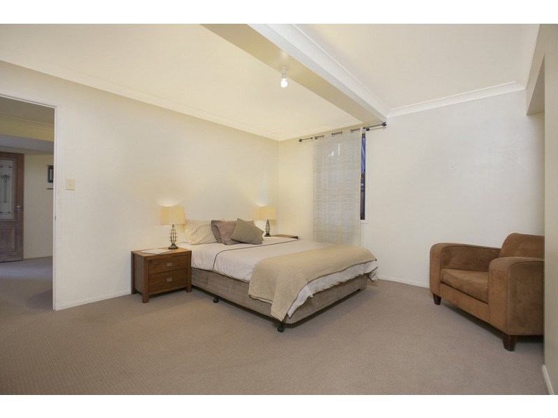 15 CALDWELL STREET, Manly West QLD 4179