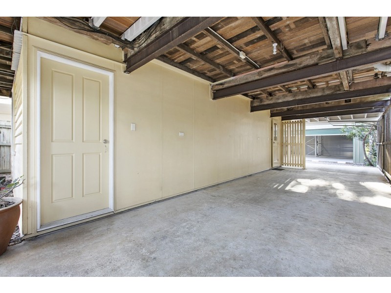 15 CALDWELL STREET, Manly West QLD 4179