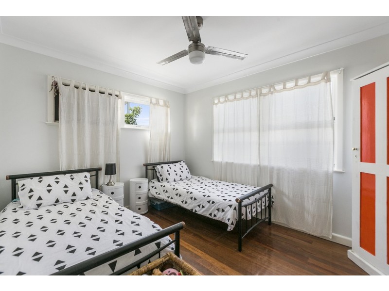 39 Granada Street, Wynnum QLD 4178