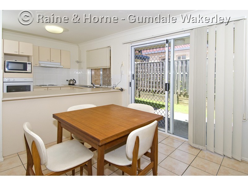 42 ISAACS WAY, Wakerley QLD 4154