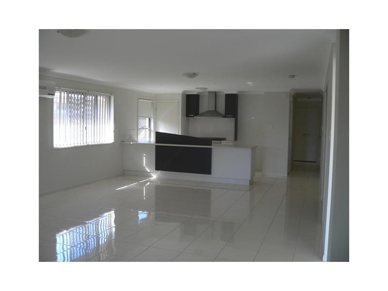 10 Rymera Cres, Gumdale QLD 4154