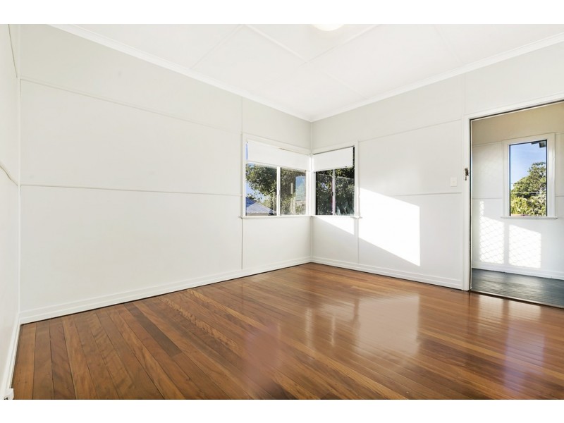 96 MCFADDEN STREET, Wynnum QLD 4178