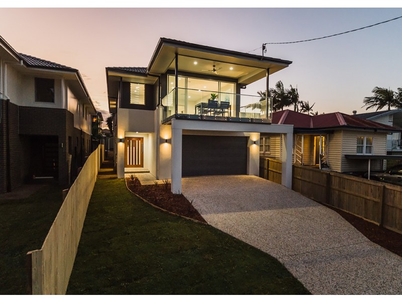 6 KITCHENER STREET, Wynnum QLD 4178