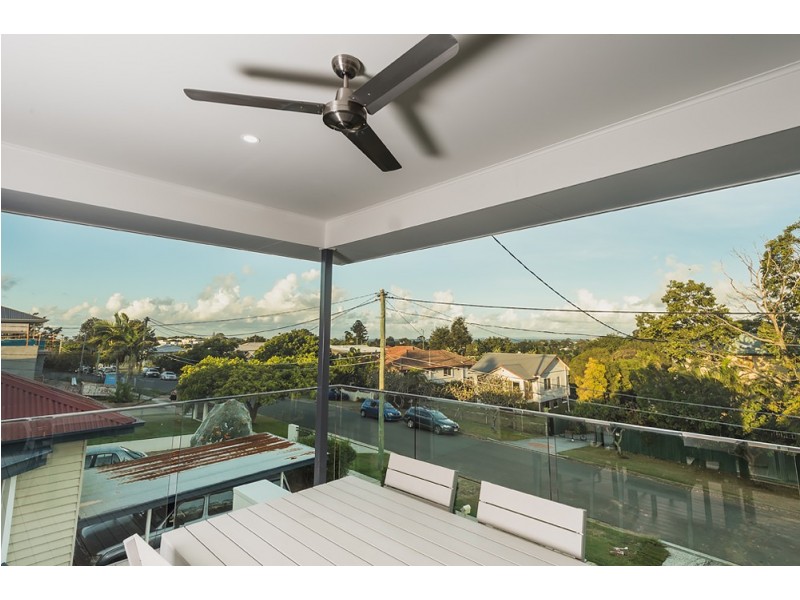 6 KITCHENER STREET, Wynnum QLD 4178