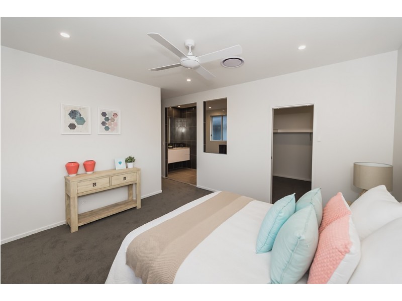 6 KITCHENER STREET, Wynnum QLD 4178