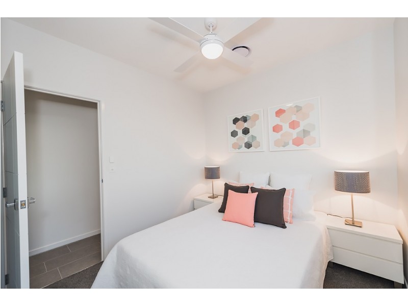 6 KITCHENER STREET, Wynnum QLD 4178