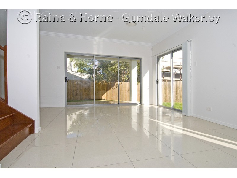 8 Glider Close, Gumdale QLD 4154