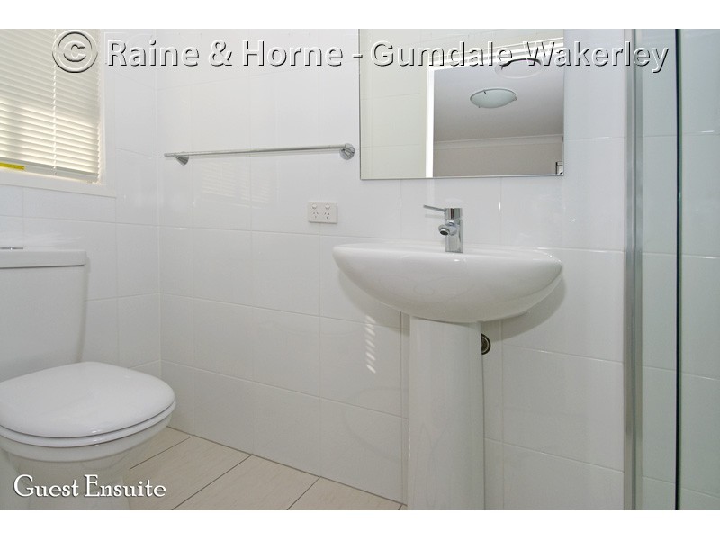 8 Glider Close, Gumdale QLD 4154