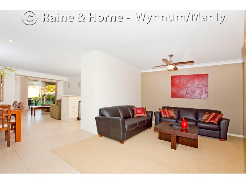 18 School Road, Wynnum West QLD 4178