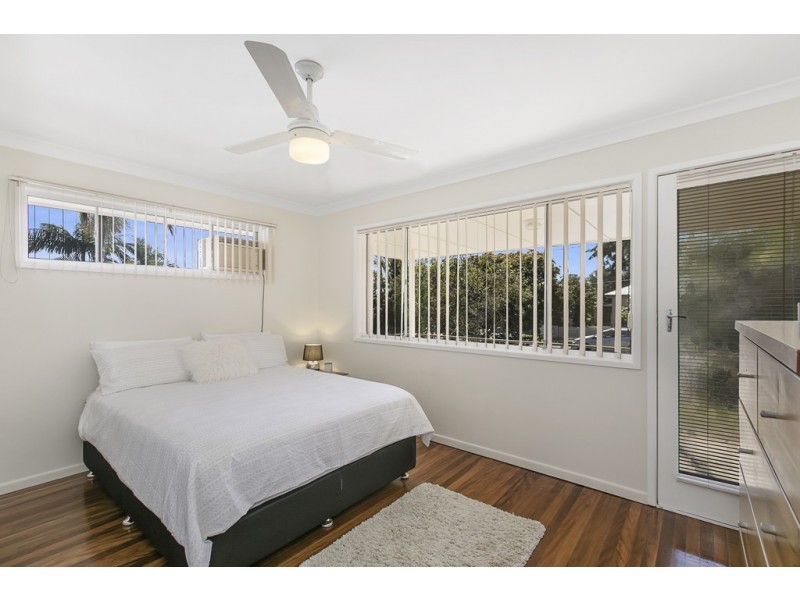 222 PRESTON ROAD, Wynnum West QLD 4178