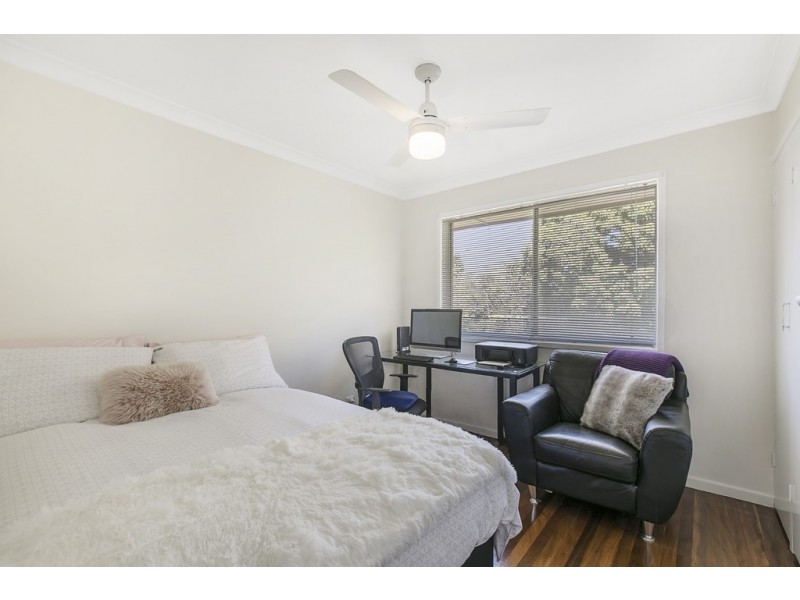 222 PRESTON ROAD, Wynnum West QLD 4178