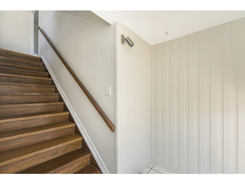 222 PRESTON ROAD, Wynnum West QLD 4178