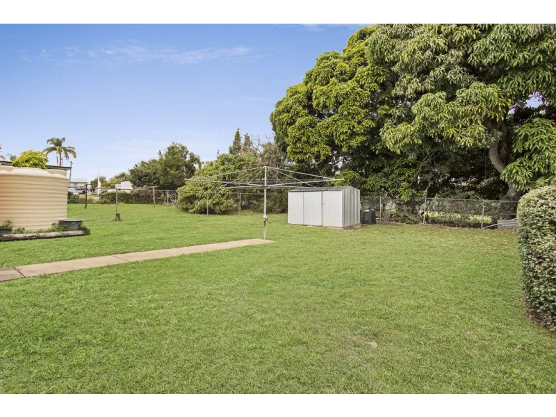 222 PRESTON ROAD, Wynnum West QLD 4178