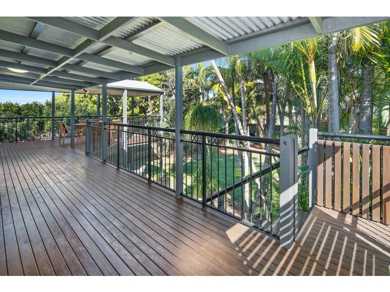 129 Stratton Terrace, Manly QLD 4179