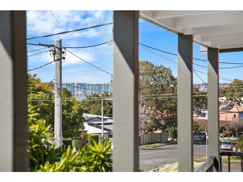 129 Stratton Terrace, Manly QLD 4179