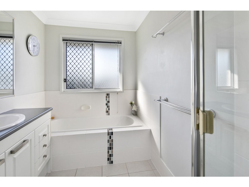 101 KAMARIN STREET, Manly West QLD 4179