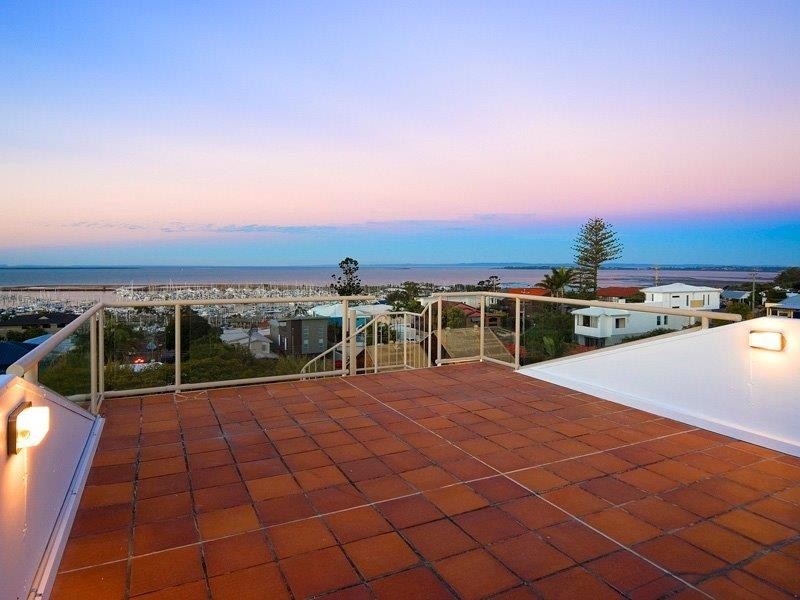140 Ernest Street, Manly QLD 4179
