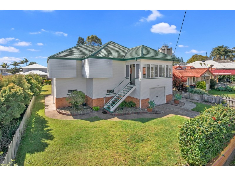 21 FAINE STREET, Manly West QLD 4179