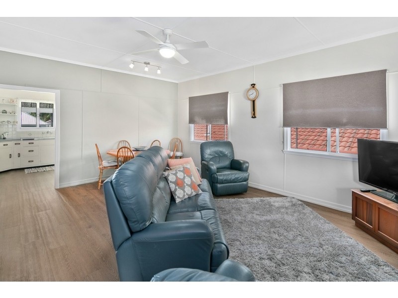 21 FAINE STREET, Manly West QLD 4179