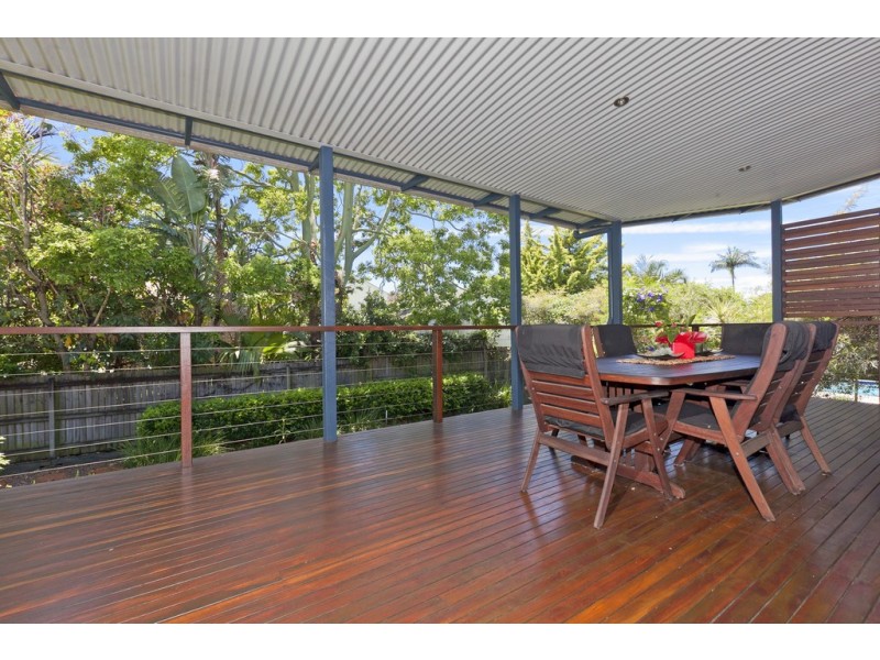 2 Macdonald Street, Lota QLD 4179