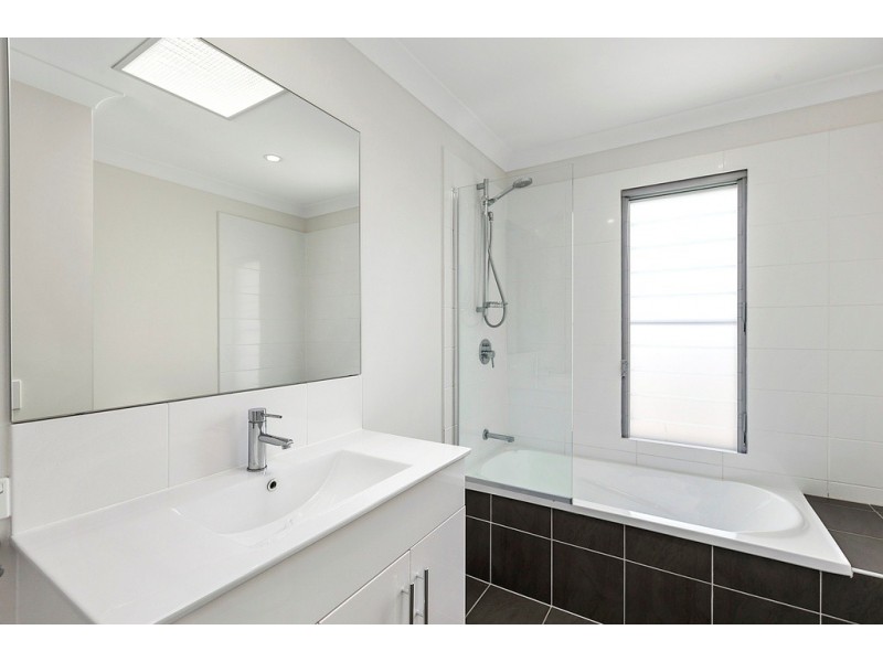 2 – 26 TICK STREET, Mount Gravatt East QLD 4122