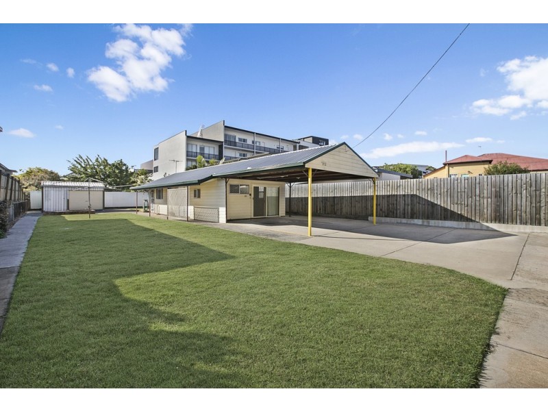 13 WILDE STREET, Wynnum QLD 4178