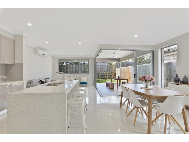 43 PERANGA STREET, Manly QLD 4179
