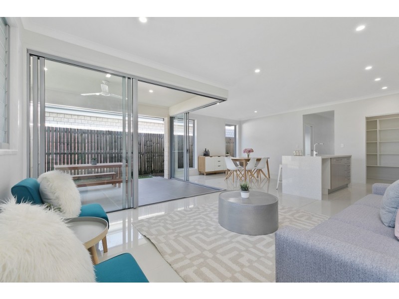 43 PERANGA STREET, Manly QLD 4179
