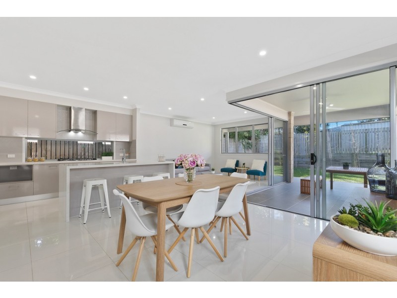 43 PERANGA STREET, Manly QLD 4179