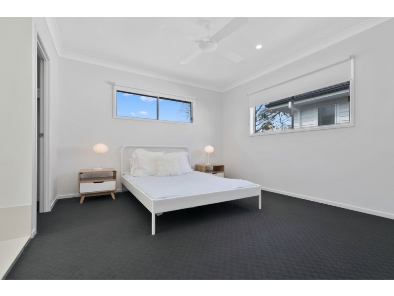 43 PERANGA STREET, Manly QLD 4179