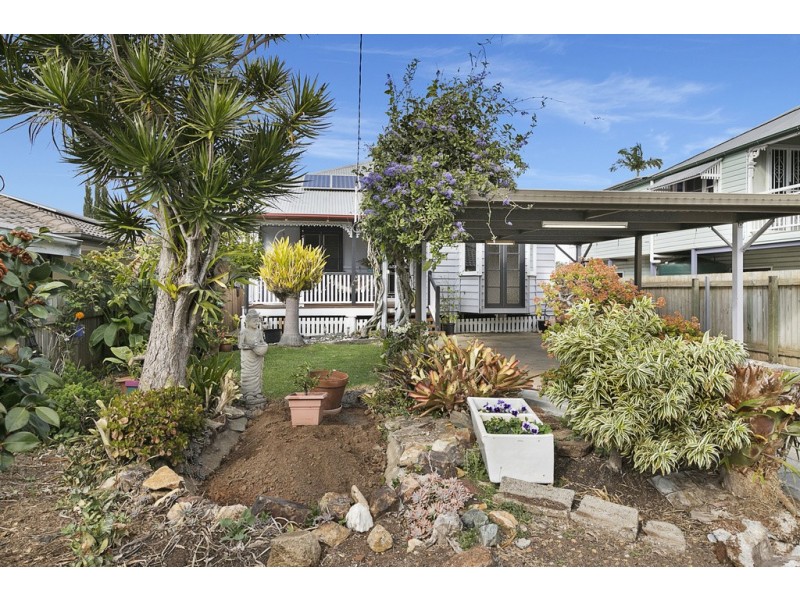 14 MORETON AVENUE, Wynnum QLD 4178