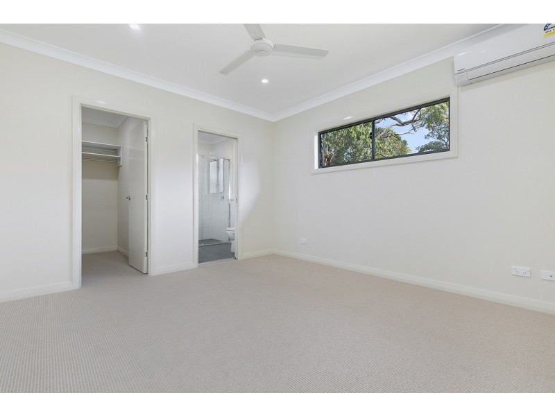 21a Barrinia Street, Manly QLD 4179