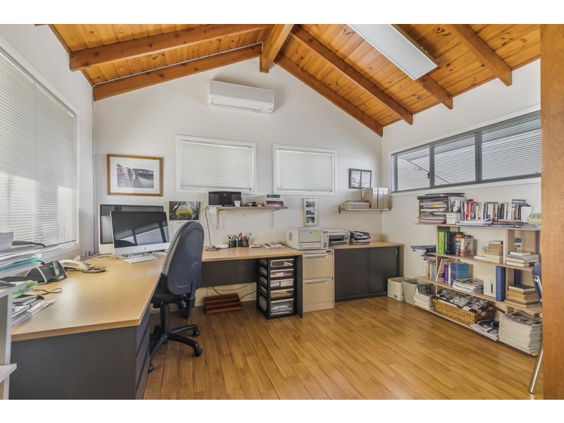 99 RAEBURN STREET, Manly West QLD 4179