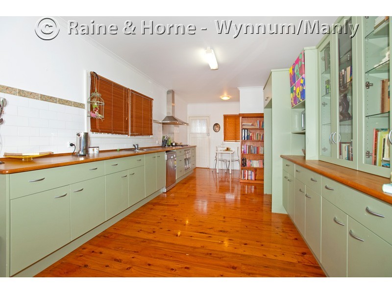 163 Carlton Terrace, Manly QLD 4179