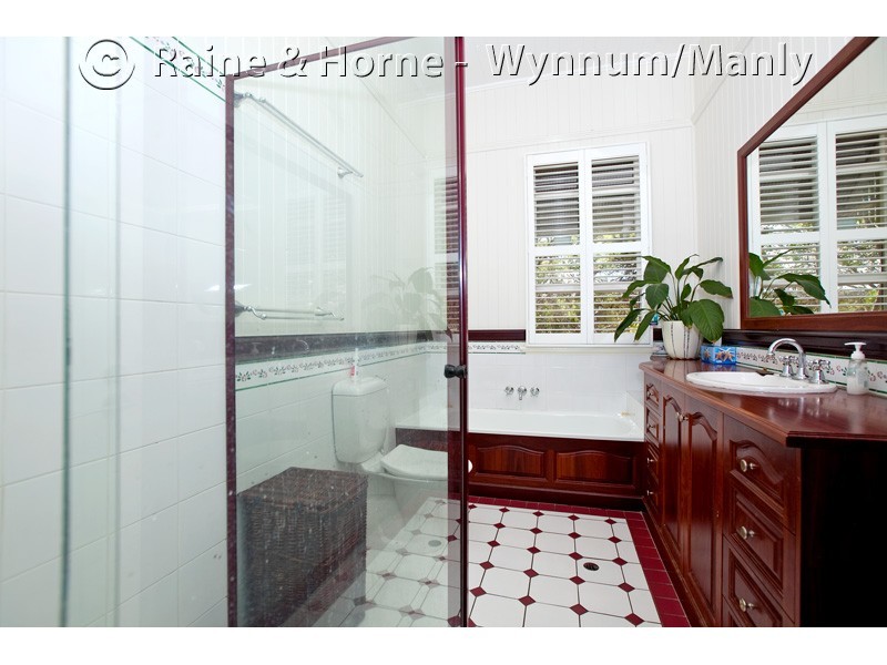 69 Coreen Street, Wynnum QLD 4178