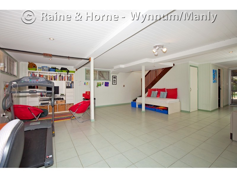 69 Coreen Street, Wynnum QLD 4178