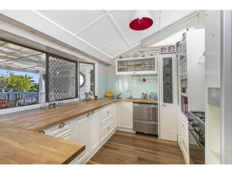 12a Carbethon Street, Manly QLD 4179