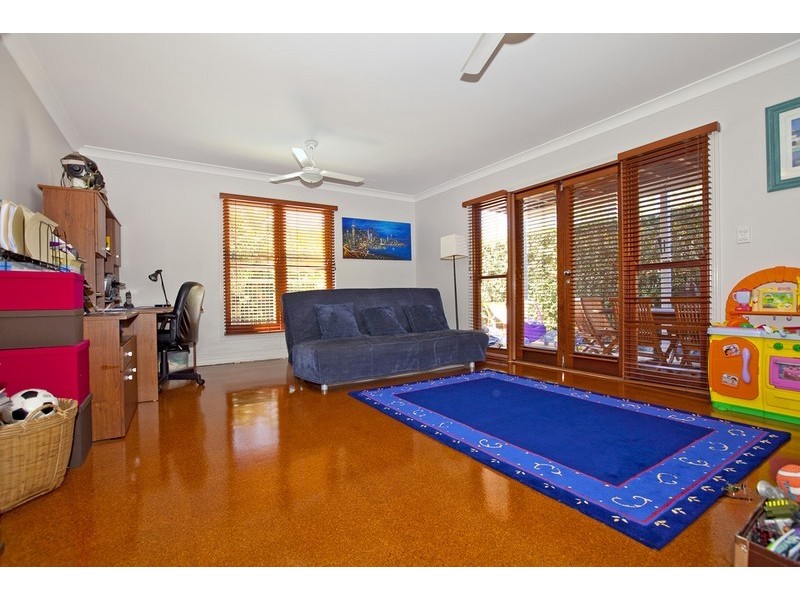 37 Southwick Street, Wynnum QLD 4178