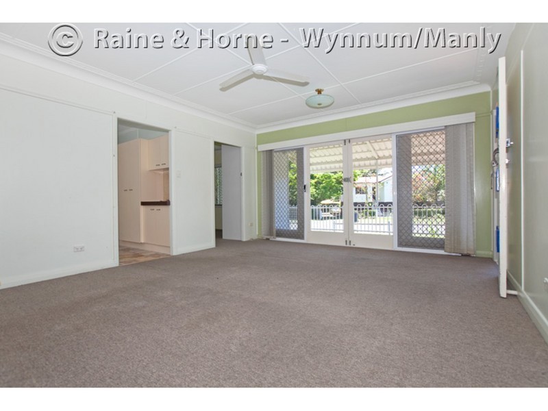 12 Herbert Street, Lota QLD 4179
