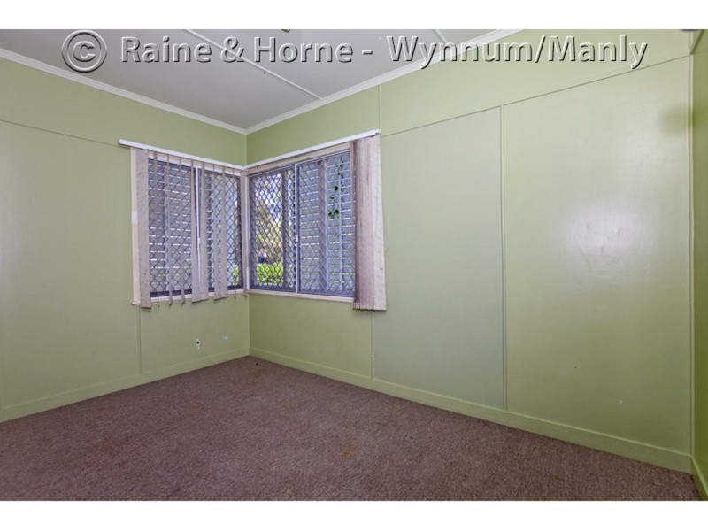 12 Herbert Street, Lota QLD 4179