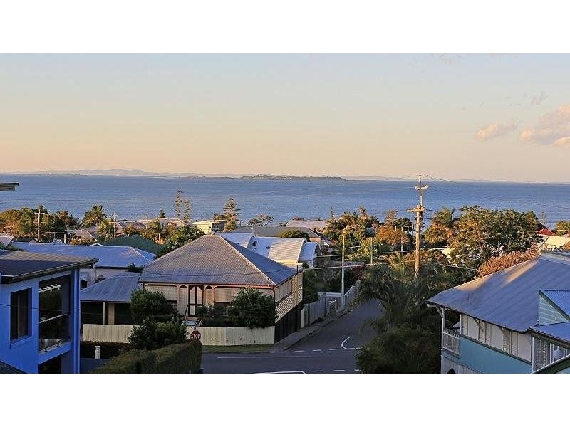 2 Kingsley Terrace, Wynnum QLD 4178
