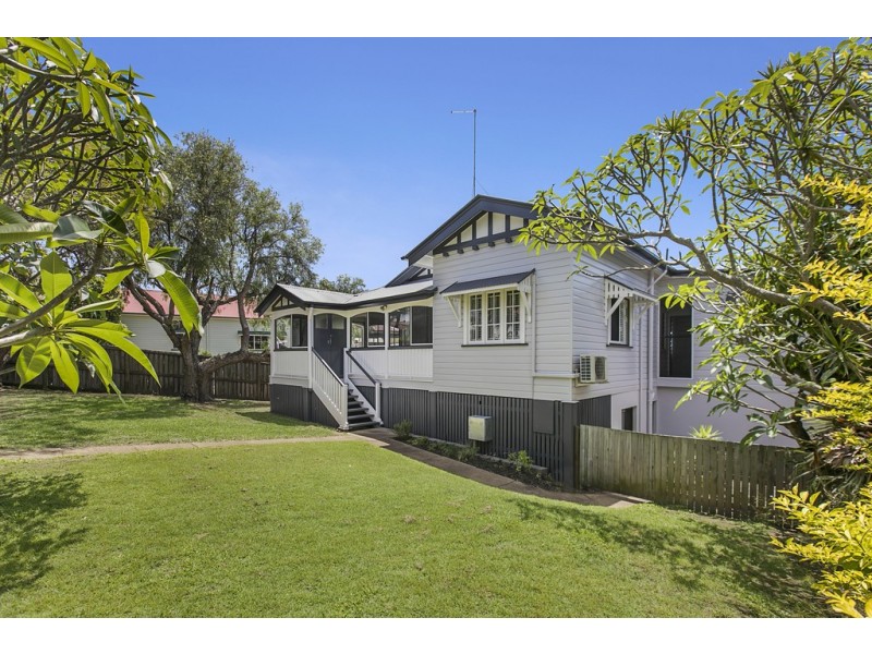 2 Kingsley Terrace, Wynnum QLD 4178