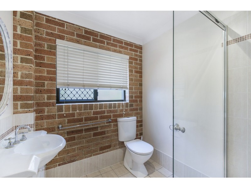 2 Kingsley Terrace, Wynnum QLD 4178
