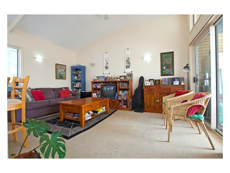 8/24 Yamboyna Street, Manly QLD 4179