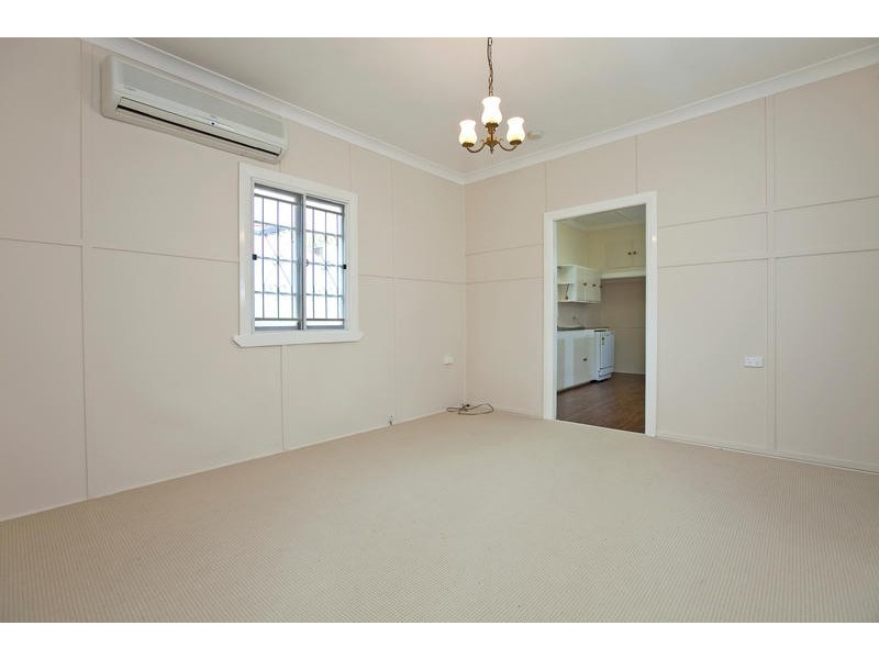 40 Strawberry Rd, Manly West, Manly West QLD 4179