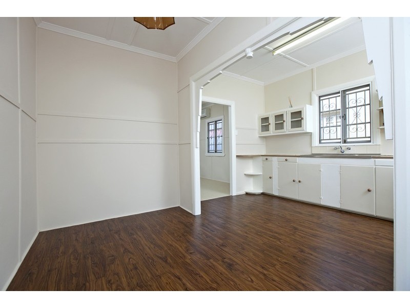 40 Strawberry Rd, Manly West, Manly West QLD 4179